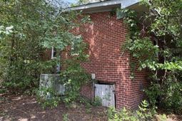 7441 Claudia Drive photo 4
