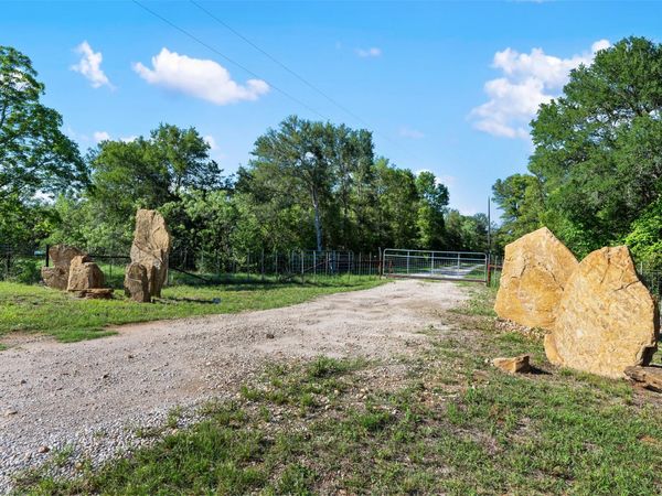 000 FM 535, Red Rock, TX 78662