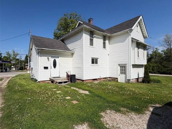 830 Bunker Hill Road , Ashtabula, OH 44004