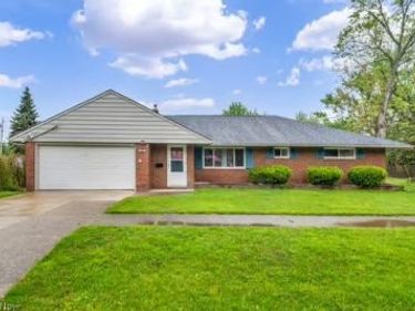 523 Jeannette Drive, Richmond Heights, OH 44143