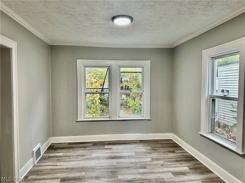 878 E 130th Street, Cleveland, OH 44108 Photo 11