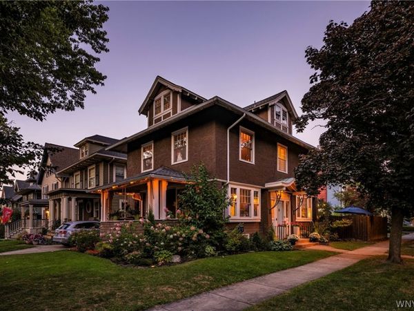 3 Clarendon Place , Buffalo, NY 14209
