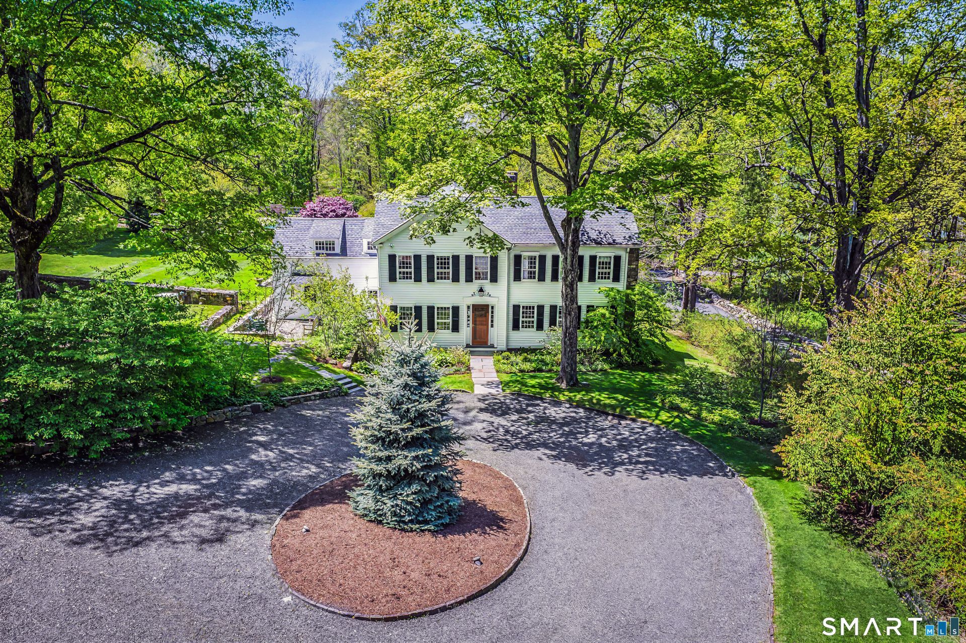 20 Lounsbury, Ridgefield, CT 06877 Main Photo
