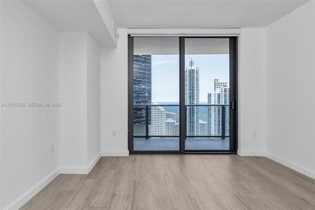45 SW 9th St , Unit 3502, Miami, FL 33130 Photo