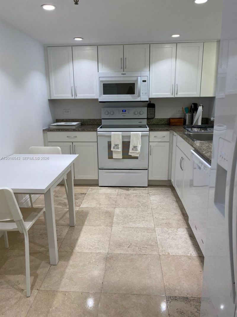 170 Ocean Lane Dr, Unit 709, Key Biscayne, FL 33149 Photo