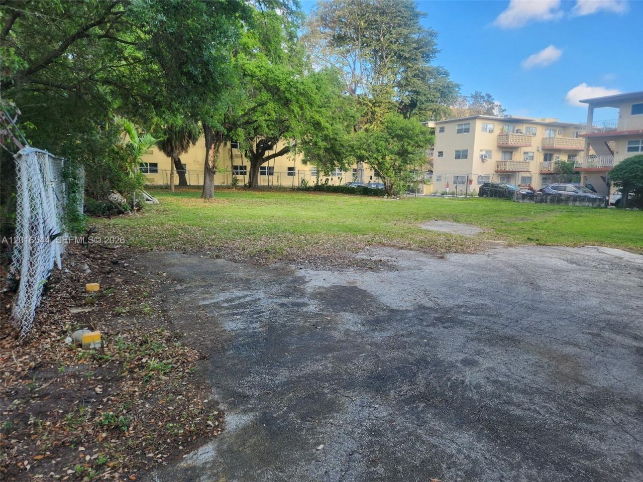 2470 NW 14th St , Miami, FL 33125 Photo