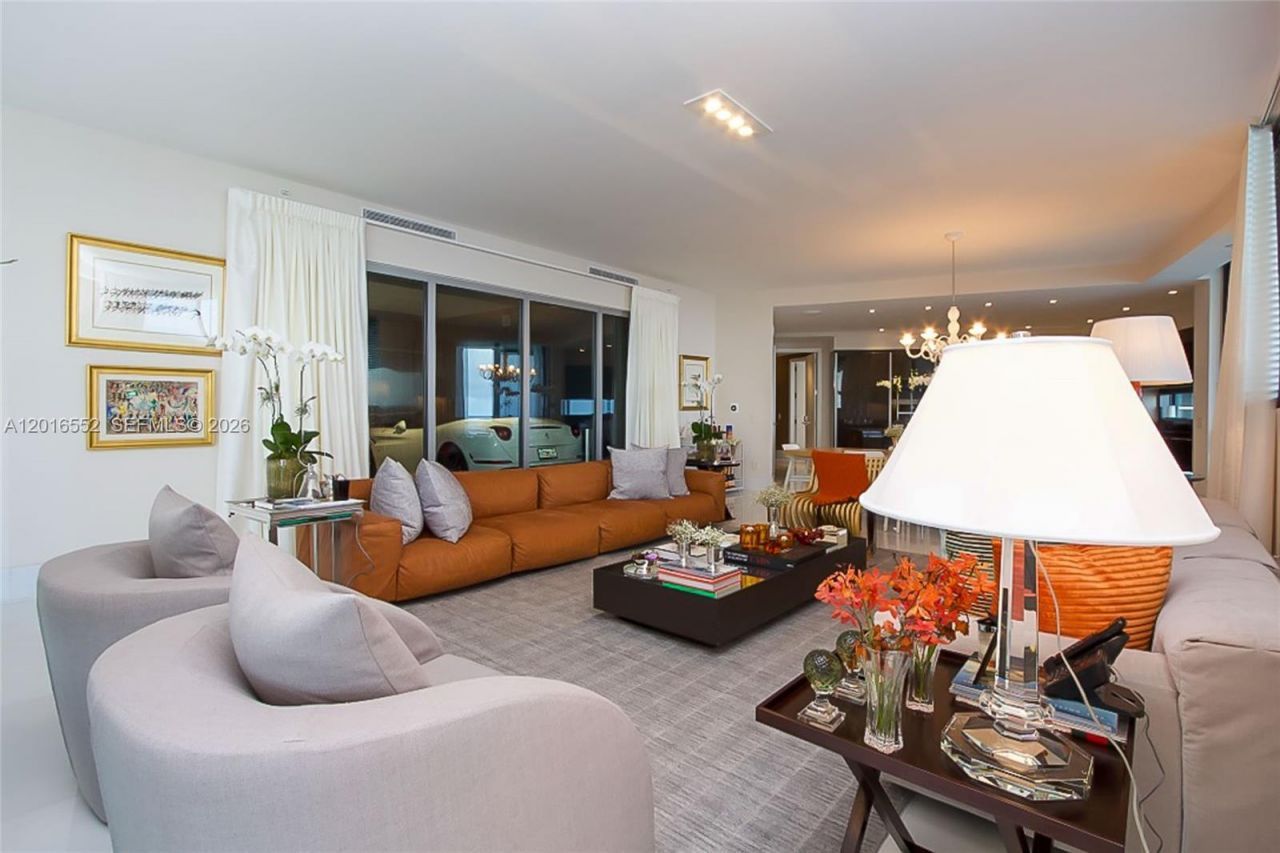 18555 Collins Ave , Unit 4605, Sunny Isles Beach, FL 33160 Photo