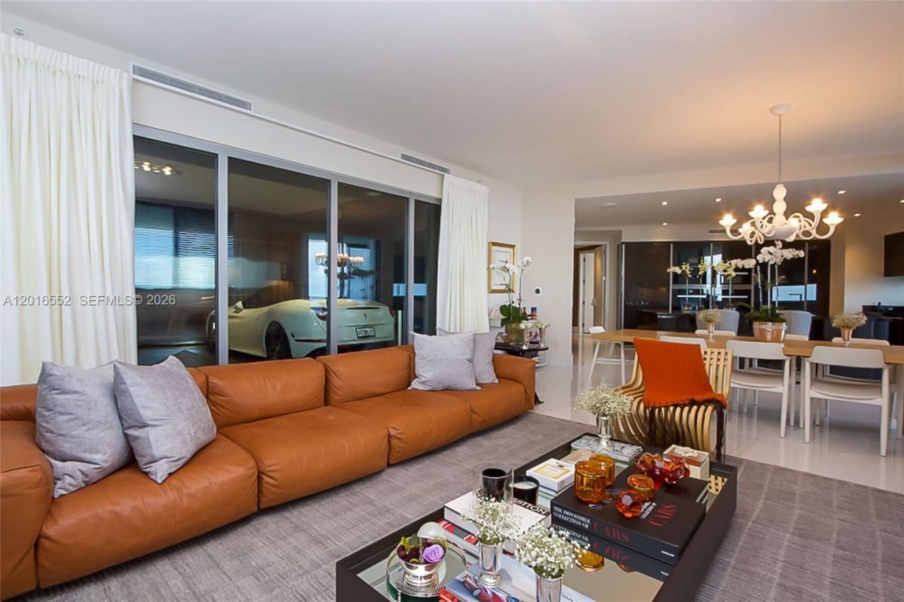 18555 Collins Ave , Unit 4605, Sunny Isles Beach, FL 33160 Photo