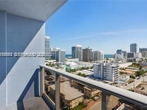401 69th St , Unit 1404, Miami Beach, FL 33141