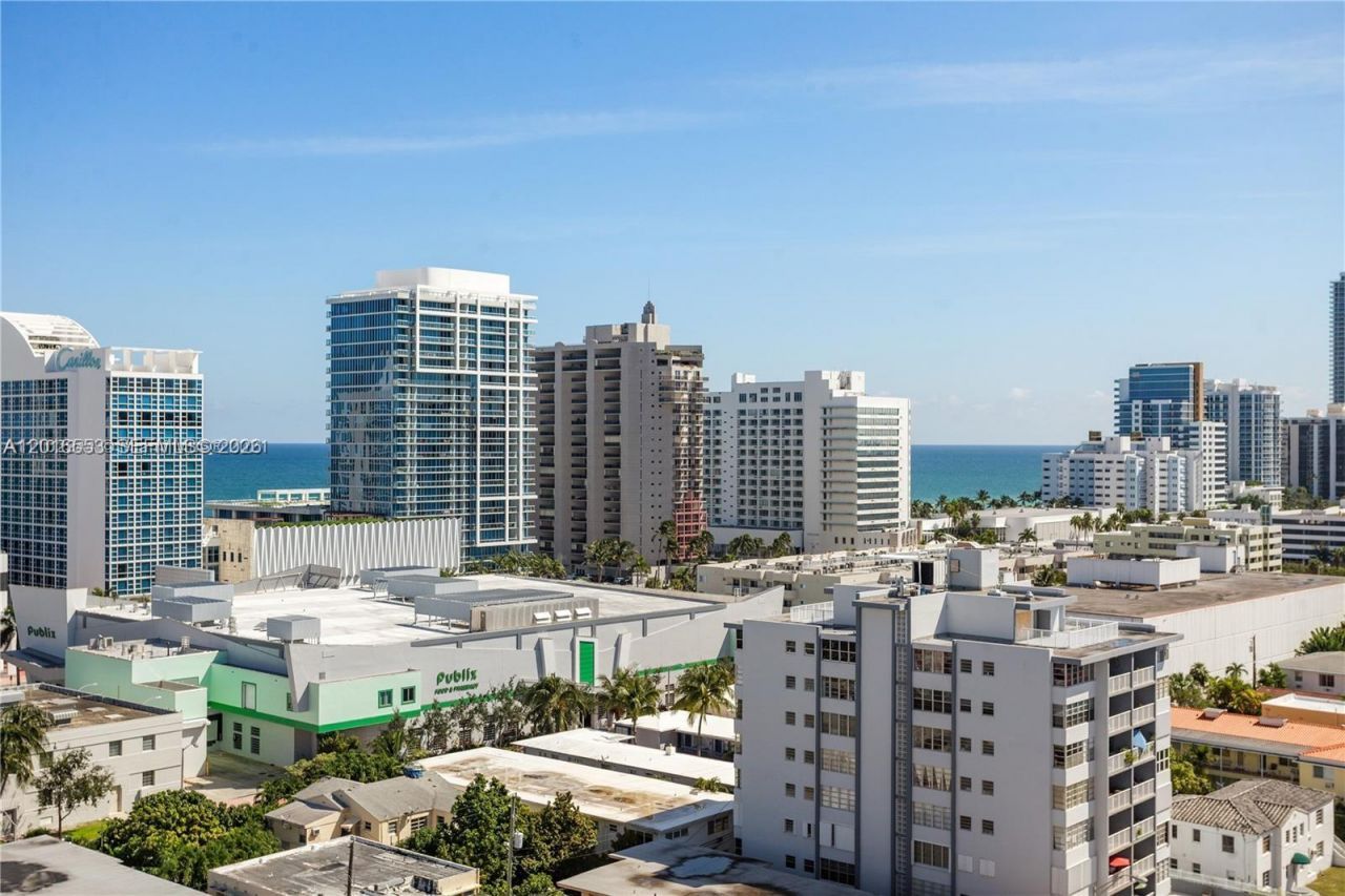 401 69th St , Unit 1404, Miami Beach, FL 33141 Photo