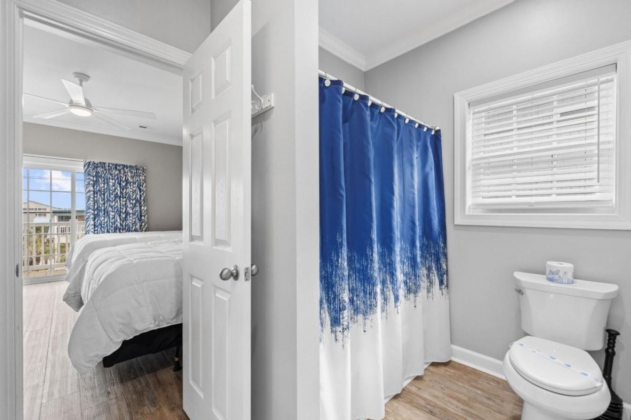 4202 N Ocean Blvd. Photo 23