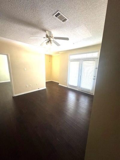 45 Sycamore Avenue Photo 5