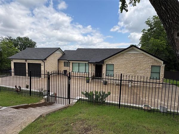 4901 Circle Ridge Drive, Fort Worth, TX 76114