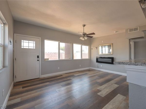 2125 E Oakey Boulevard , Las Vegas, NV 89104