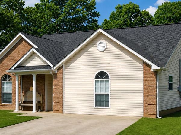 102 Pecan Ave., Booneville, MS 38829