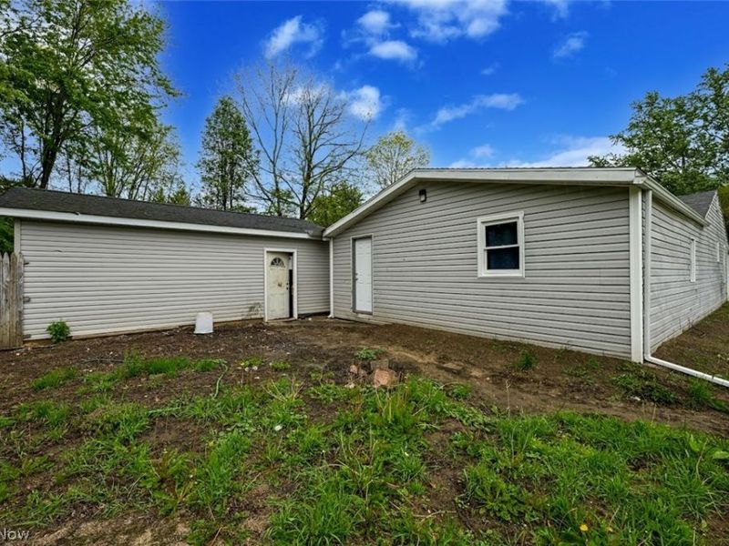 916 Abington Road, Akron, OH 44312 Photo 8