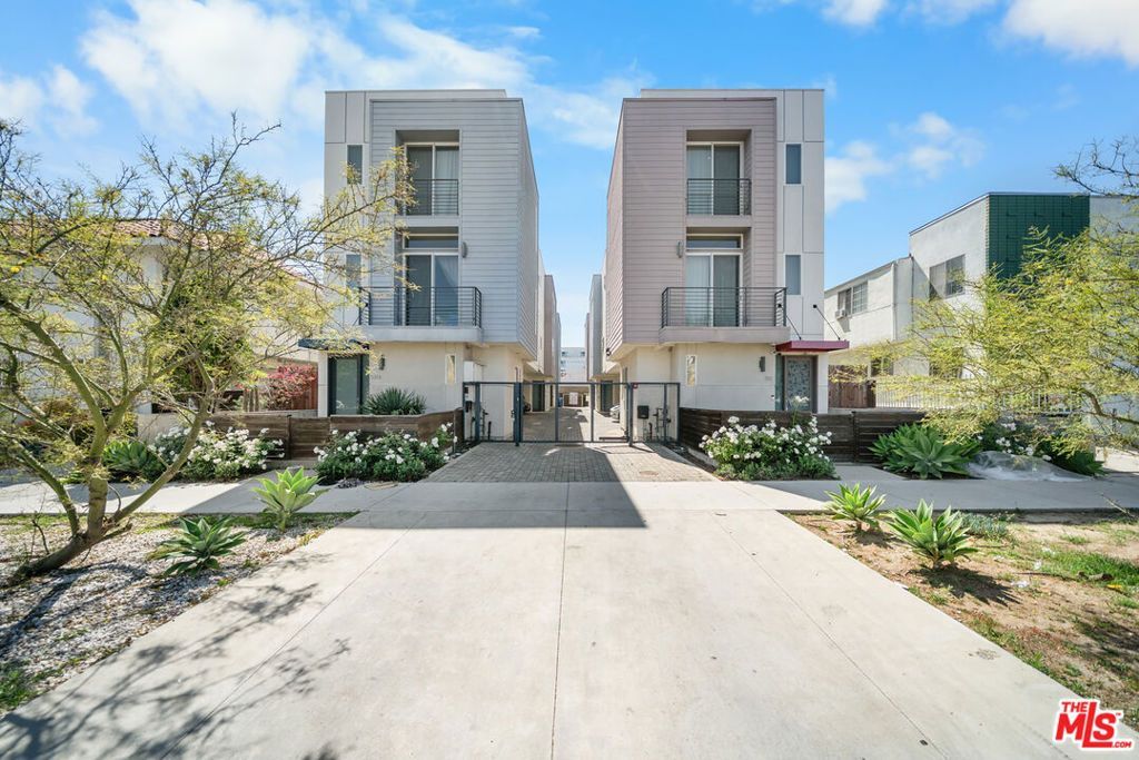 319 S Serrano Avenue, Los Angeles, CA 90020 Main Photo