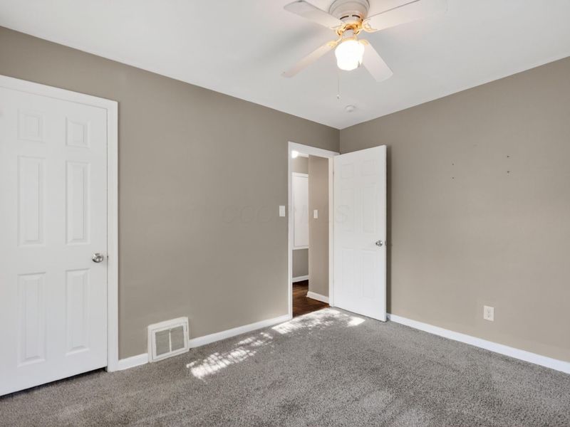 533 S Weyant Avenue , Columbus, OH 43213 Photo 13