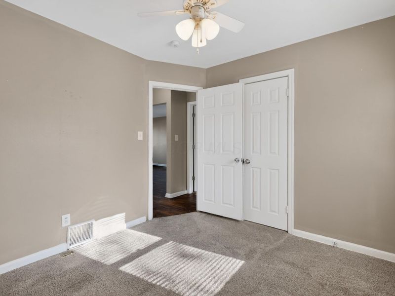 533 S Weyant Avenue , Columbus, OH 43213 Photo 14