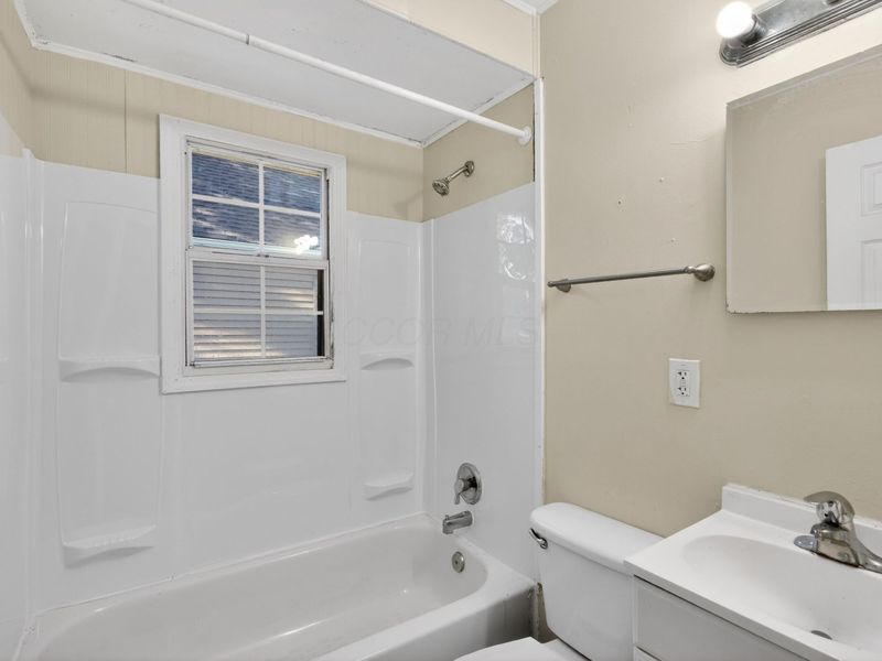 533 S Weyant Avenue , Columbus, OH 43213 Photo 19