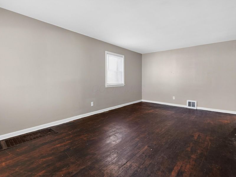533 S Weyant Avenue , Columbus, OH 43213 Photo 5