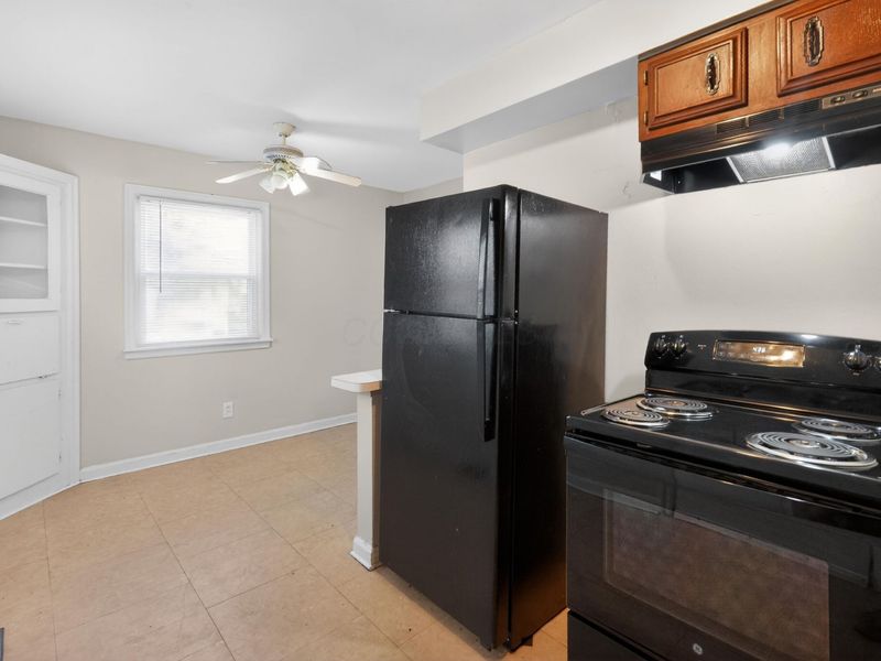 533 S Weyant Avenue , Columbus, OH 43213 Photo 8