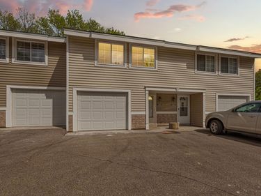 3320 River Bluff Drive, Unit 83, Eagan, MN 55121