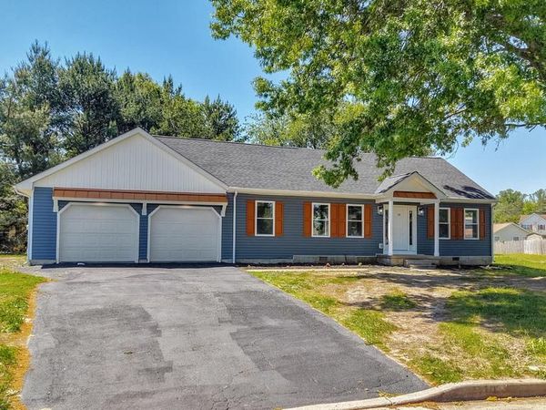 10 NEWARK CIRCLE , DOVER, DE 19904
