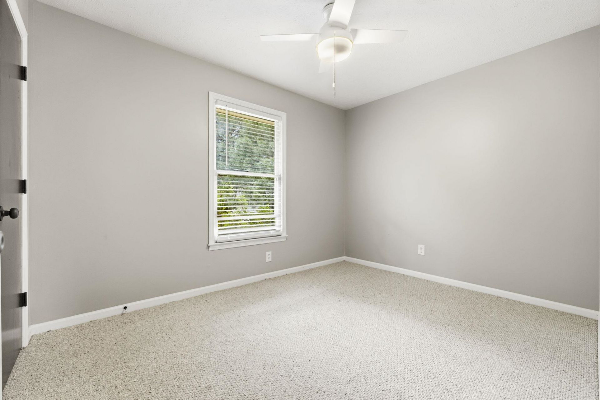 615 Burcale Road Circle Photo 23