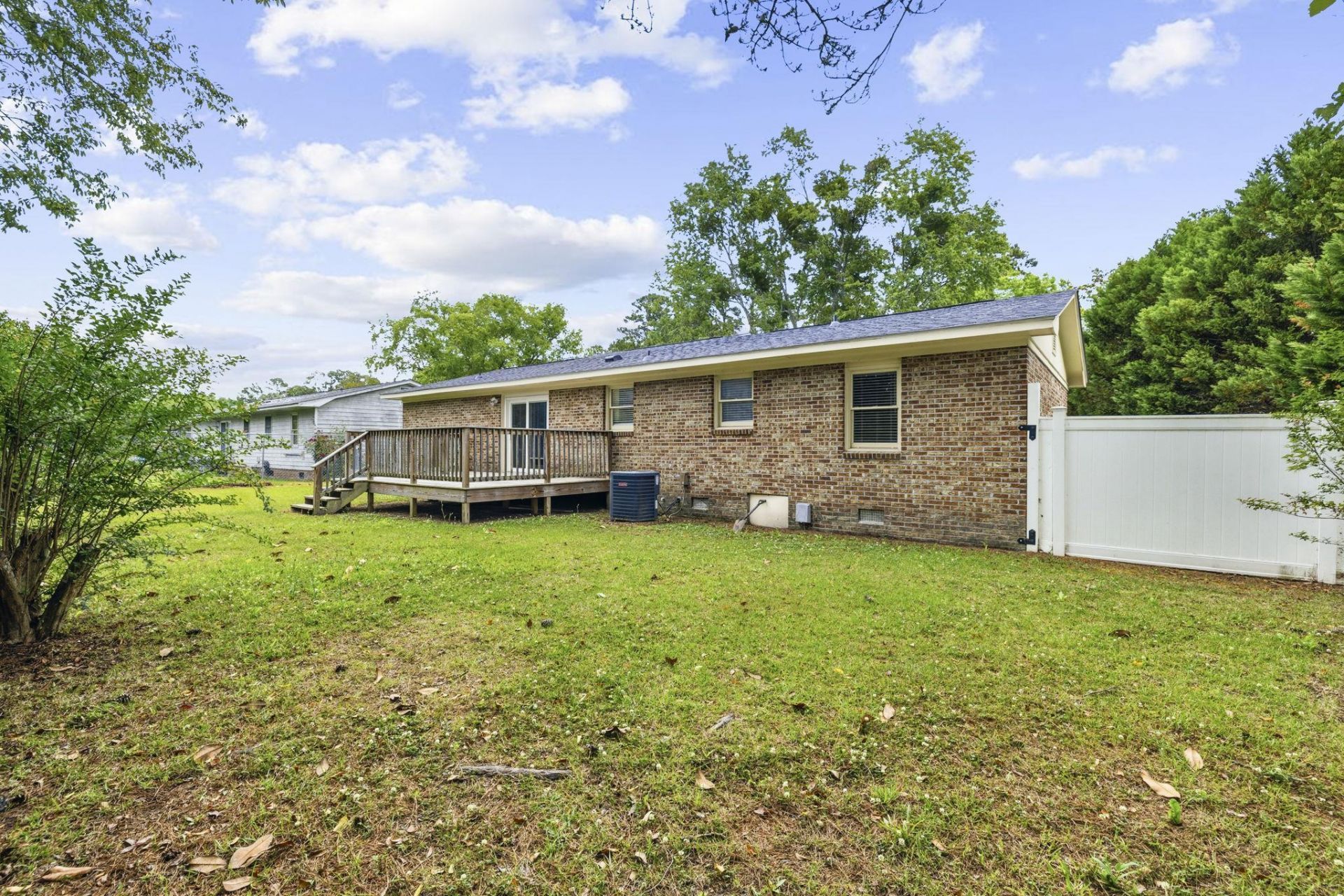 615 Burcale Road Circle Photo 28