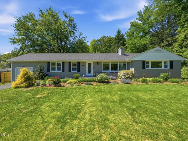 404 Valley Drive, Bristol, VA 24201