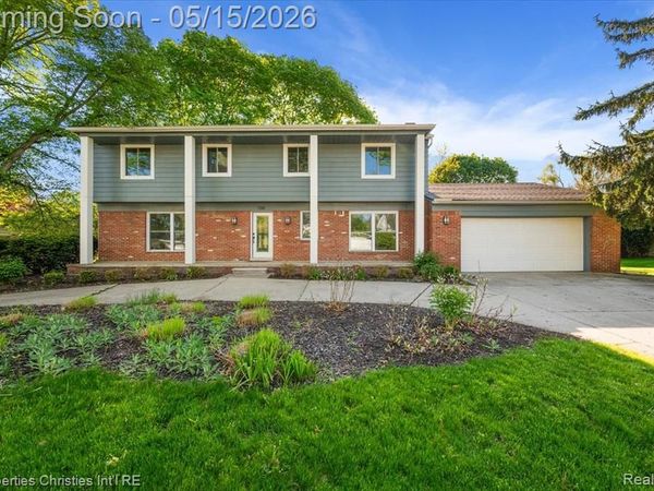 7381 Cathedral Drive, Bloomfield Hills, MI 48301