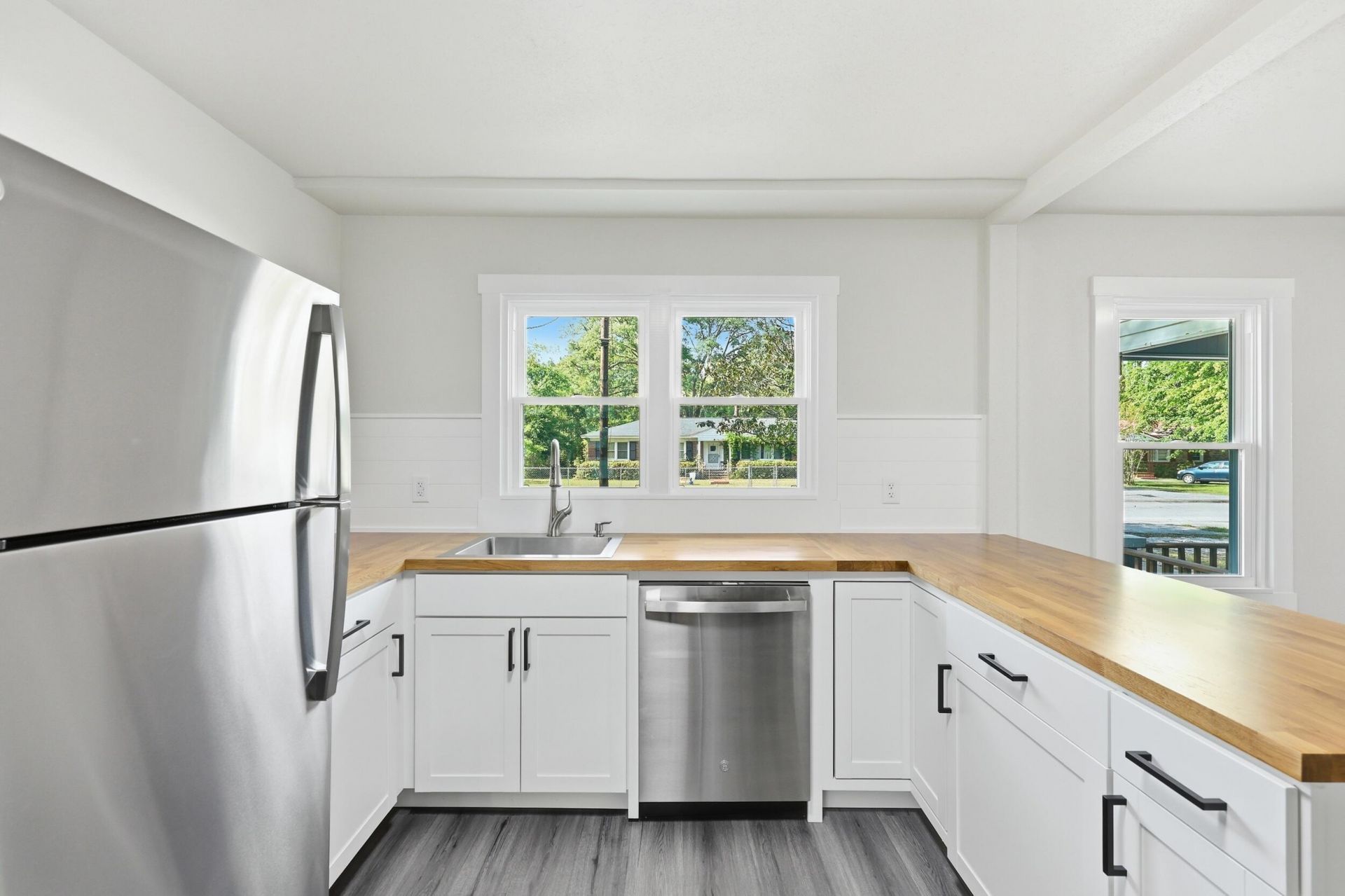 513 Warren Street Photo 8