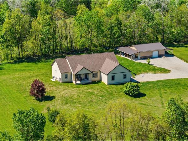 8895 Portie-Flamingo Road Road , New Lexington, OH 43764
