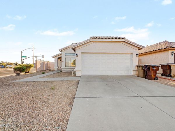 13418 N 82ND Lane, Peoria, AZ 85381