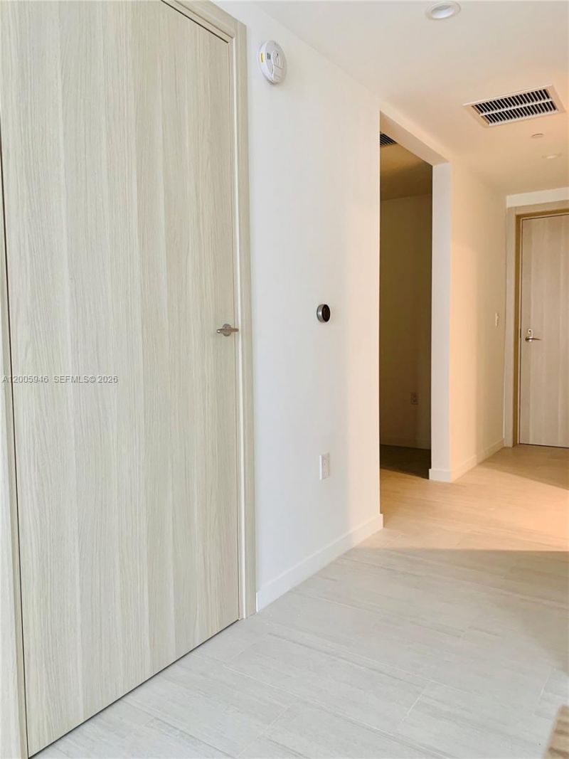 1000 Brickell Plz , Unit 4907, Miami, FL 33131 Photo