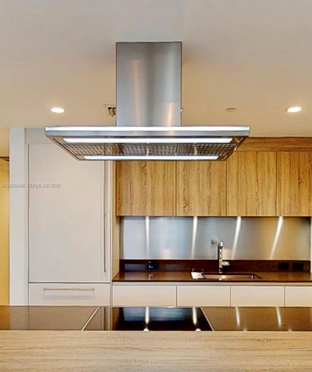 1000 Brickell Plz , Unit 4907, Miami, FL 33131 Photo