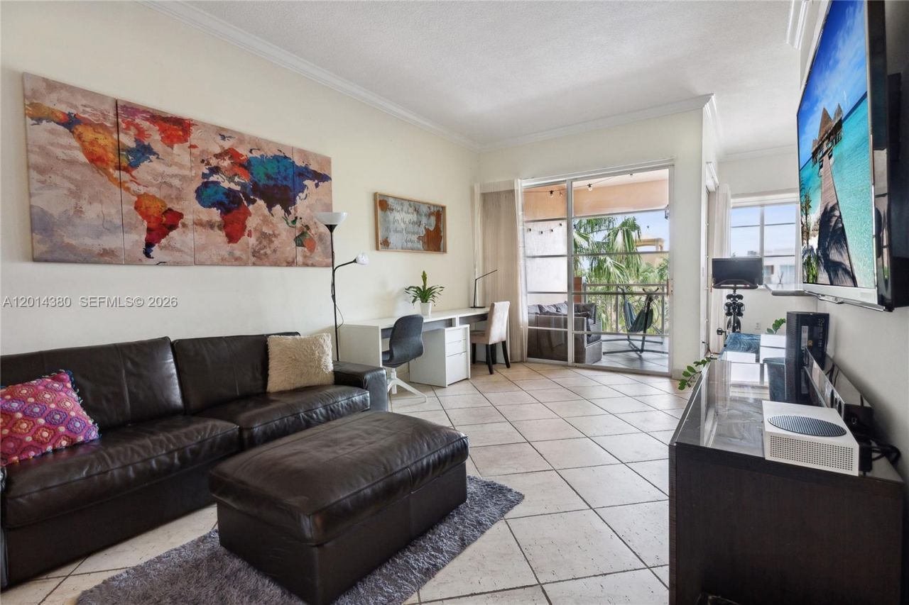 100 Meridian Ave , Unit 244, Miami Beach, FL 33139 Photo