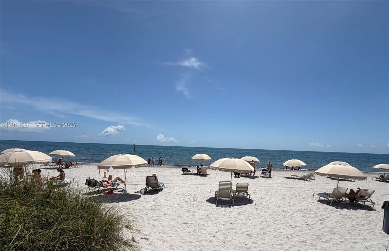 201 Crandon Blvd , Unit 424, Key Biscayne, FL 33149 Photo