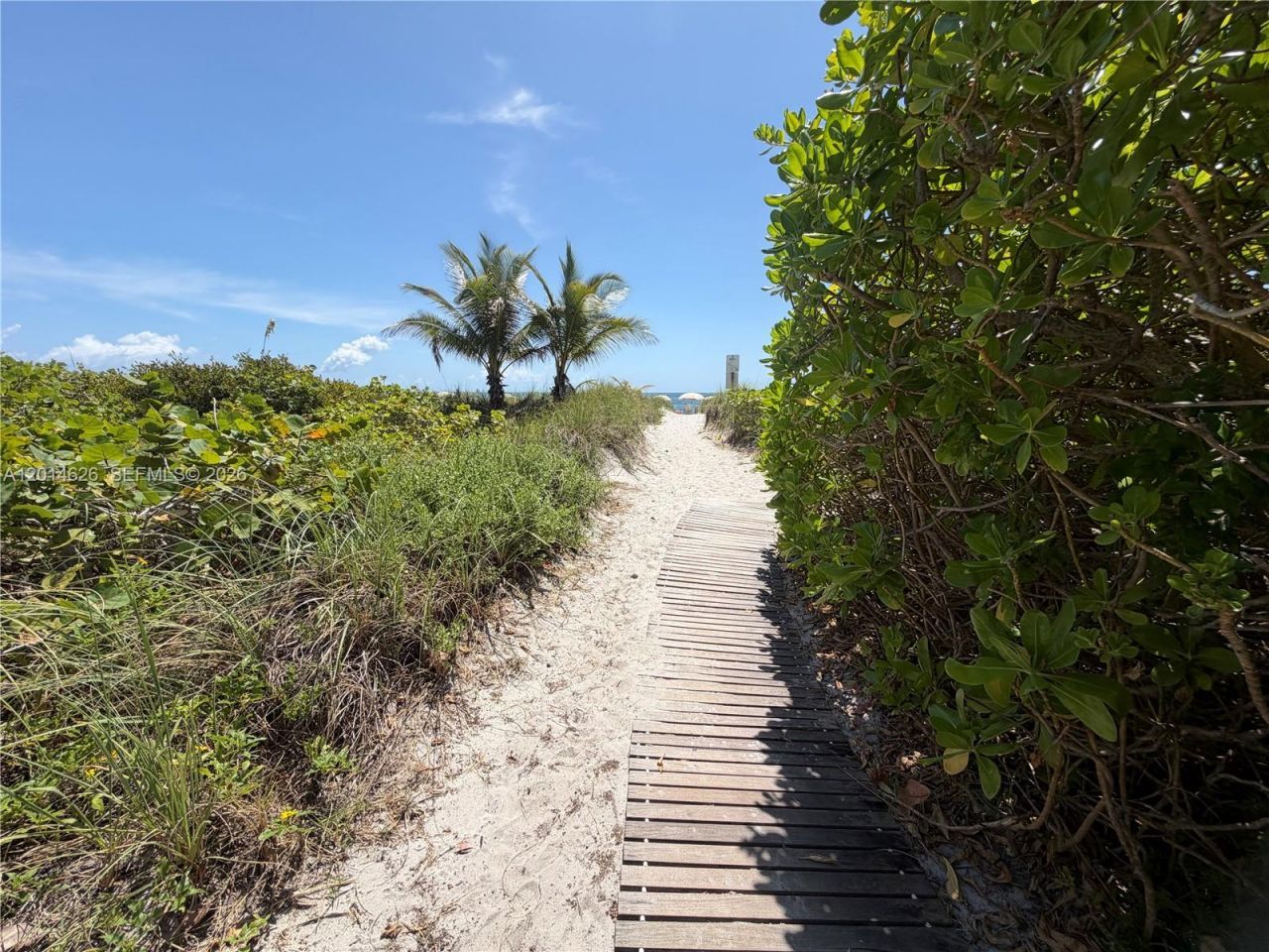 201 Crandon Blvd , Unit 424, Key Biscayne, FL 33149 Photo