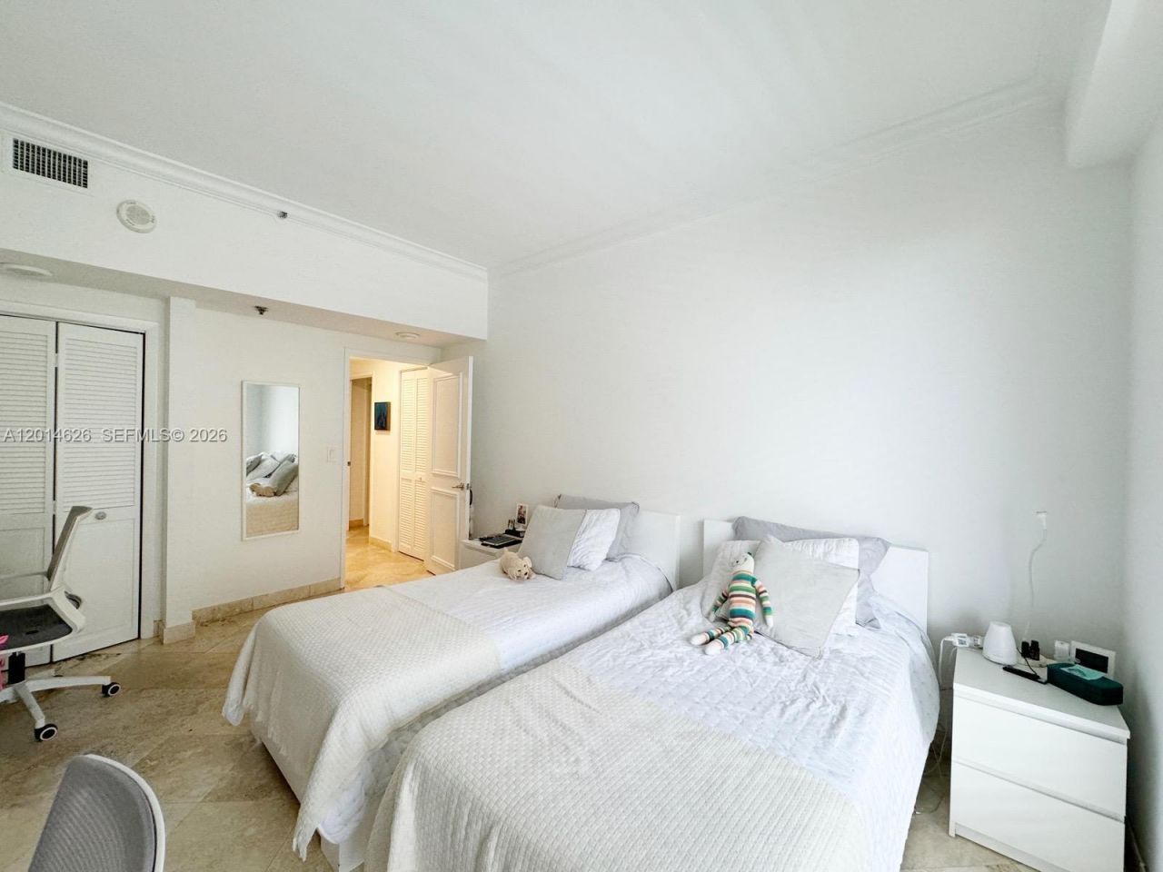 201 Crandon Blvd , Unit 424, Key Biscayne, FL 33149 Photo