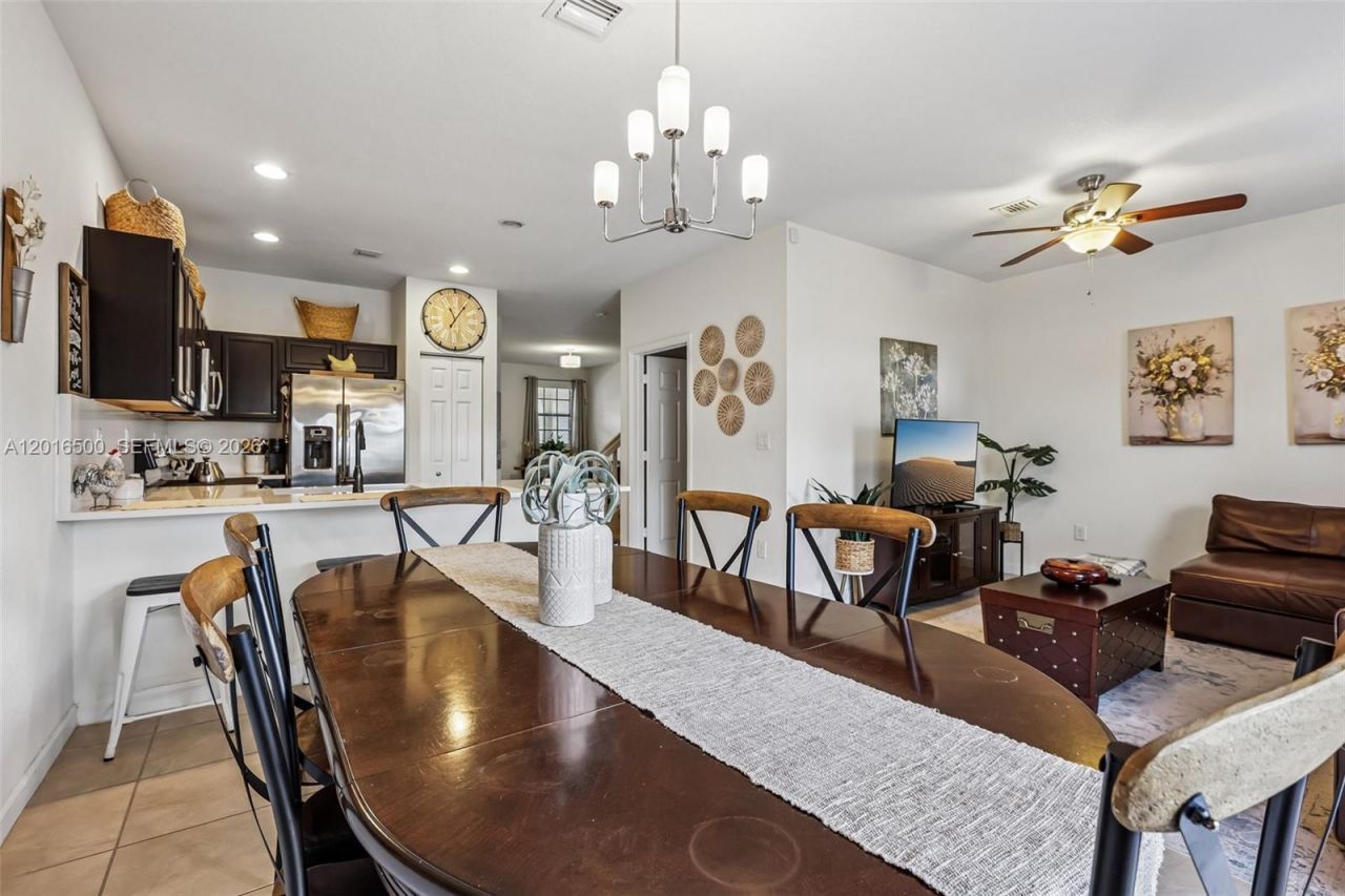 284 SE 37th Ter , Homestead, FL 33033 Photo