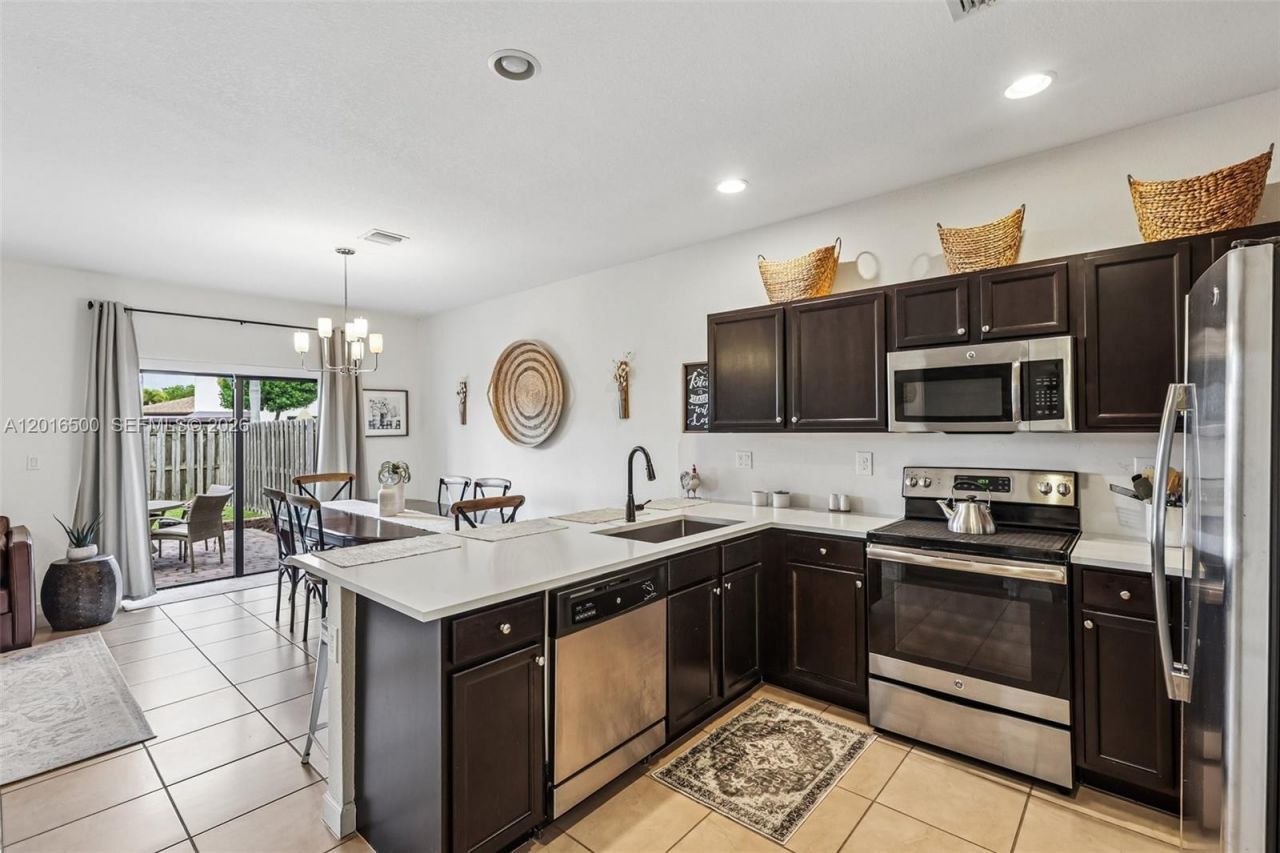 284 SE 37th Ter , Homestead, FL 33033 Photo