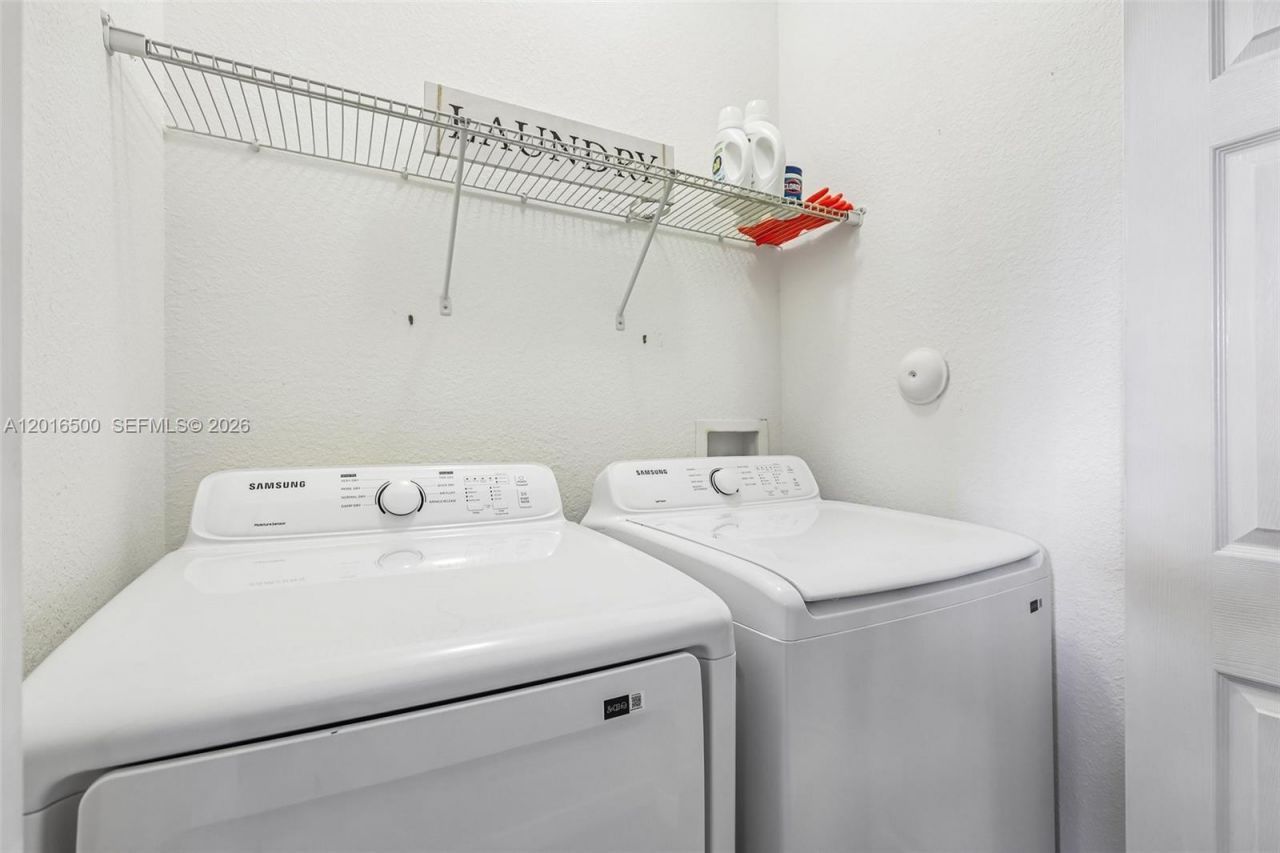 284 SE 37th Ter , Homestead, FL 33033 Photo