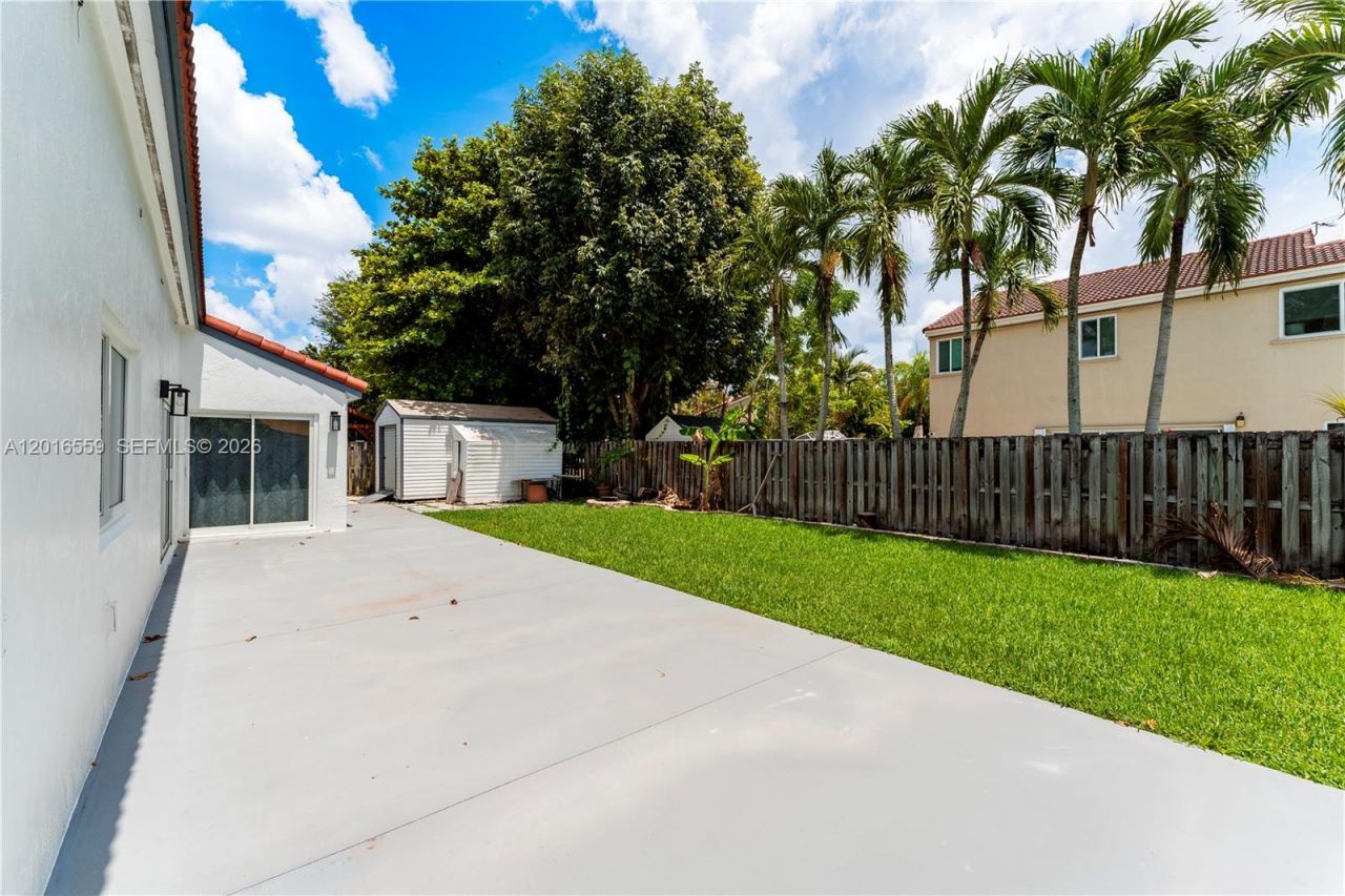 17601 SW 138th Ct, Miami, FL 33177 Photo