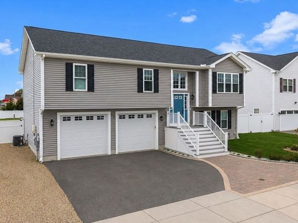 117 Farland Cir, New Bedford, MA 02745
