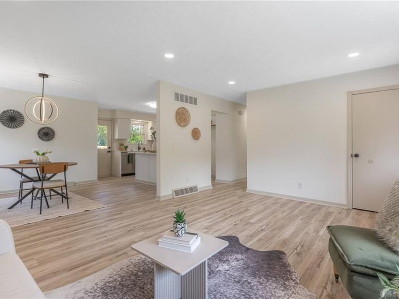 5407 Race Road, Green Township, OH 45247 Photo 5