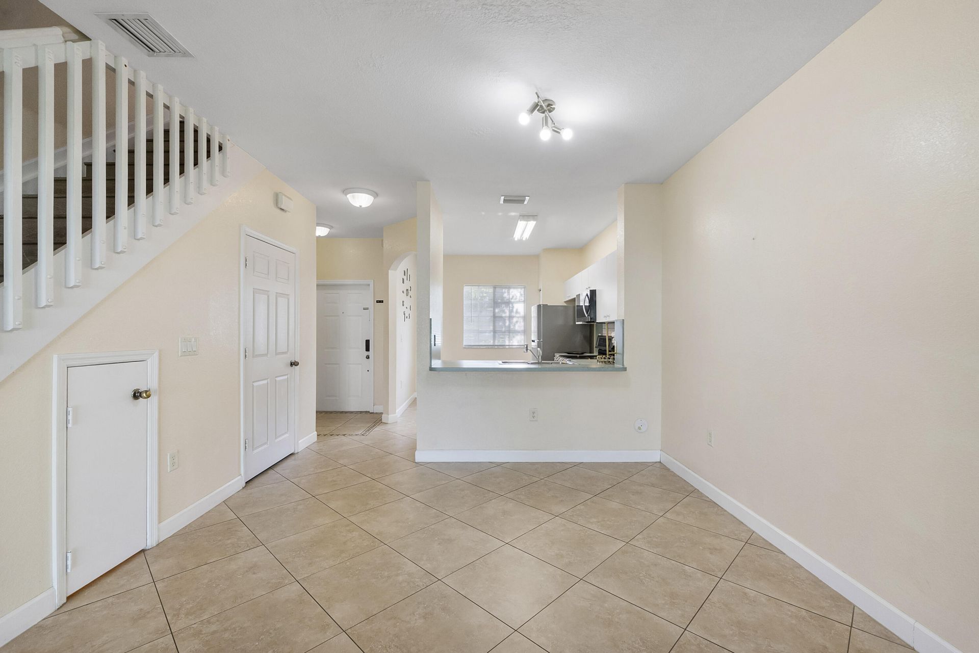 5910 Riverside Avenue, Tamarac, FL 33321 Photo