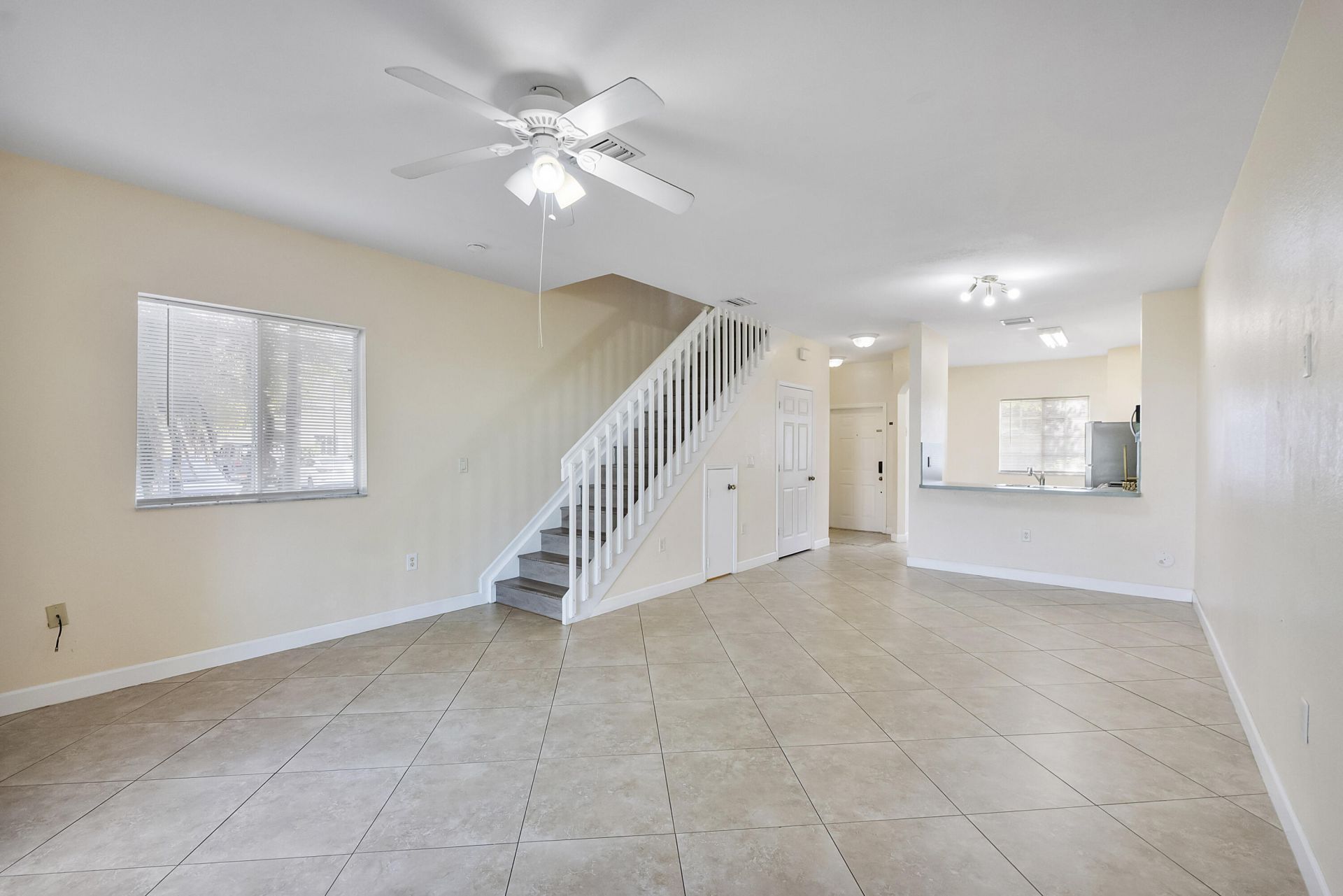 5910 Riverside Avenue, Tamarac, FL 33321 Photo