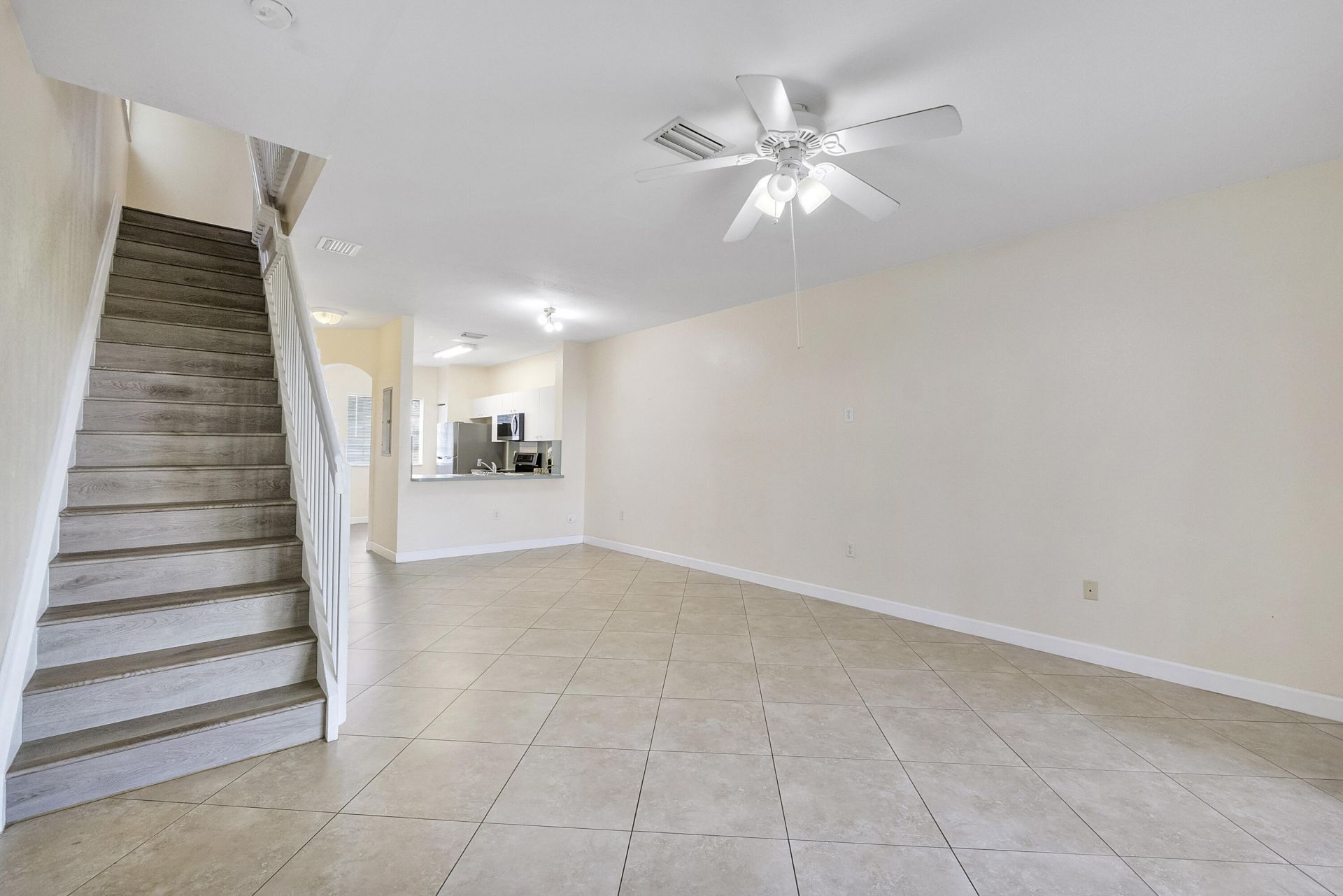 5910 Riverside Avenue, Tamarac, FL 33321 Photo